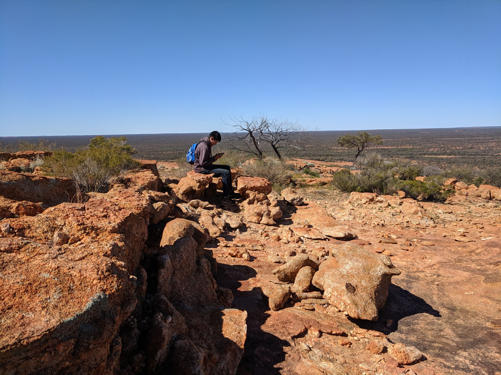 Top of Woolgerong rock and we have cell/data